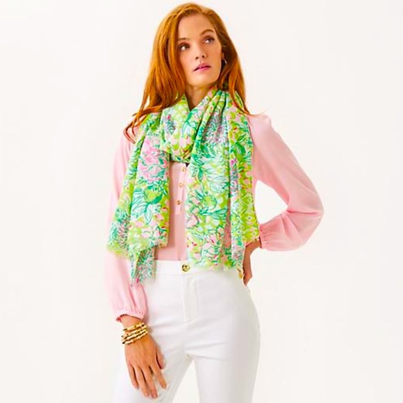 LILLY PULITZER, Fauna Green Lime Feeling Good Printed Oversized Twill Wrap/Scarf - Picture 1 of 13